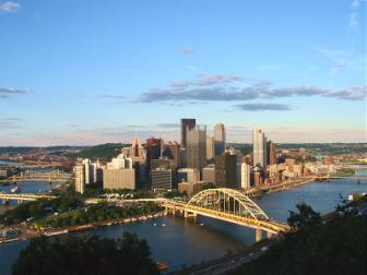 Pittsburgh skyline ~ Another beautiful hometown picture.