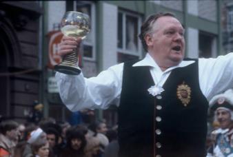 Fasching ~ This gentleman was surely enjoying himself.  *Delight*